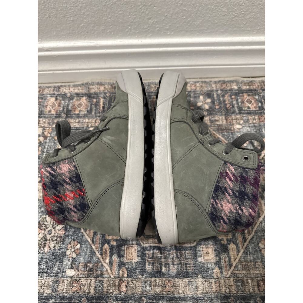 KEEN = Elena Women's Gray Leather & Plaid Insulated Mid Top Boots Hiking 5.5 New - Picture 5 of 6